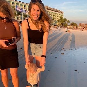 Meet your Posher, Hannah